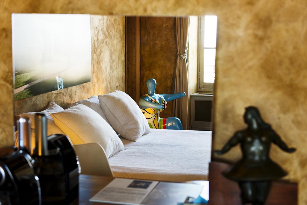 Castel Pierre Lisse Hotel Hyères Buitenkant foto